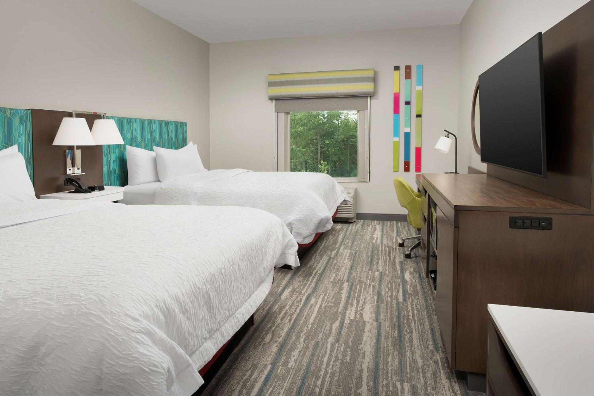 Hampton Inn & Suites Charlotte Airport Lake Pointe Ngoại thất bức ảnh