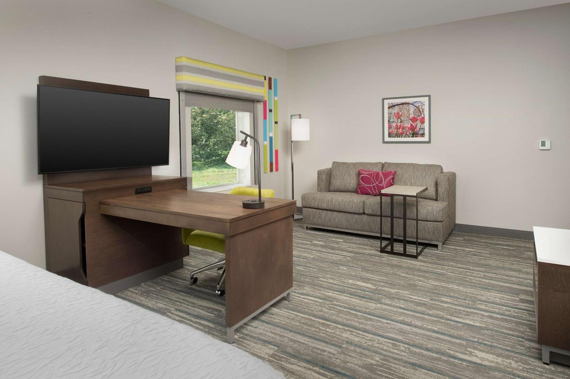 Hampton Inn & Suites Charlotte Airport Lake Pointe Ngoại thất bức ảnh
