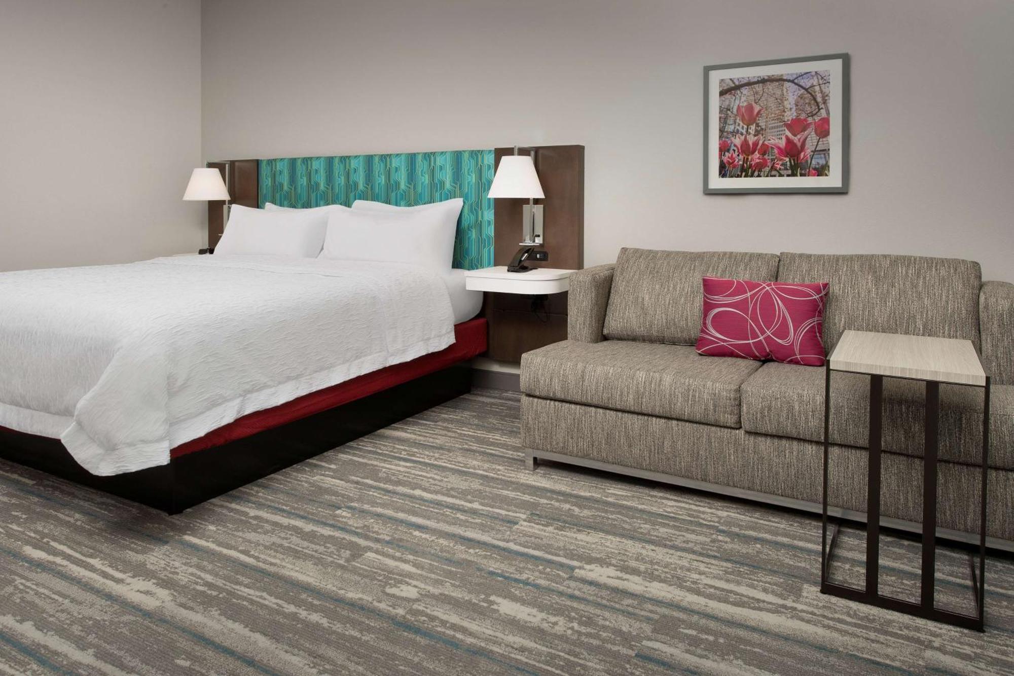 Hampton Inn & Suites Charlotte Airport Lake Pointe Ngoại thất bức ảnh