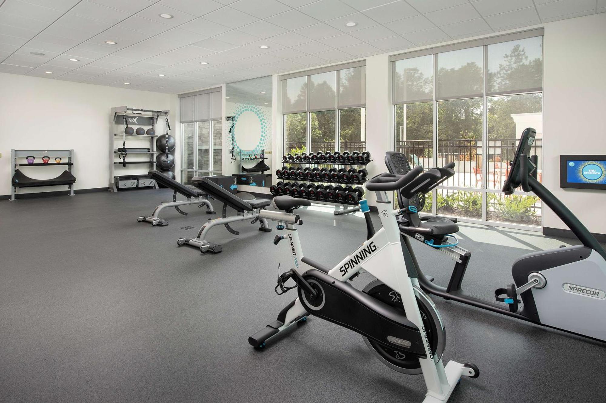 Hampton Inn & Suites Charlotte Airport Lake Pointe Ngoại thất bức ảnh